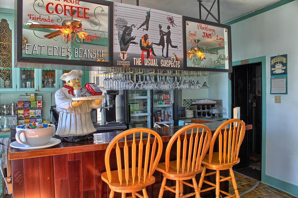 The Old Courthouse Inn Powell River Dış mekan fotoğraf